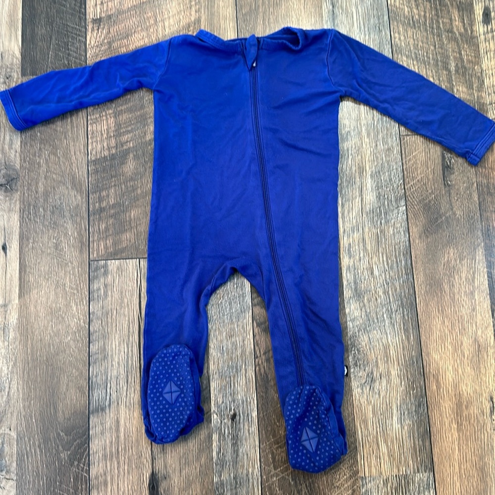 Kyte baby 6-12 months zippered footie